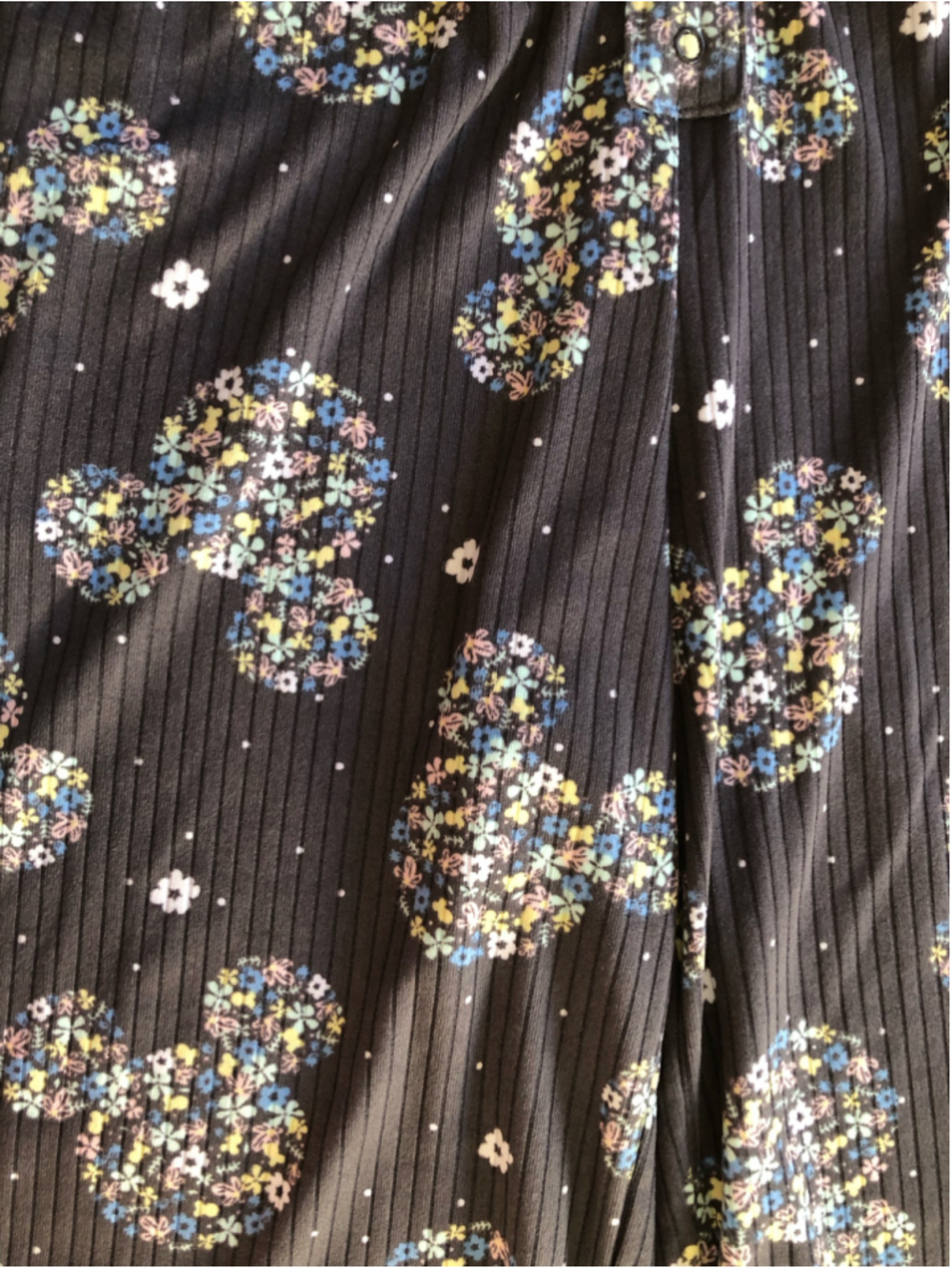 Size XS (0-2) Disney Mickey Mouse Whimsical Knit Pull Up Floral Lounge Pants - Picture 7 of 10